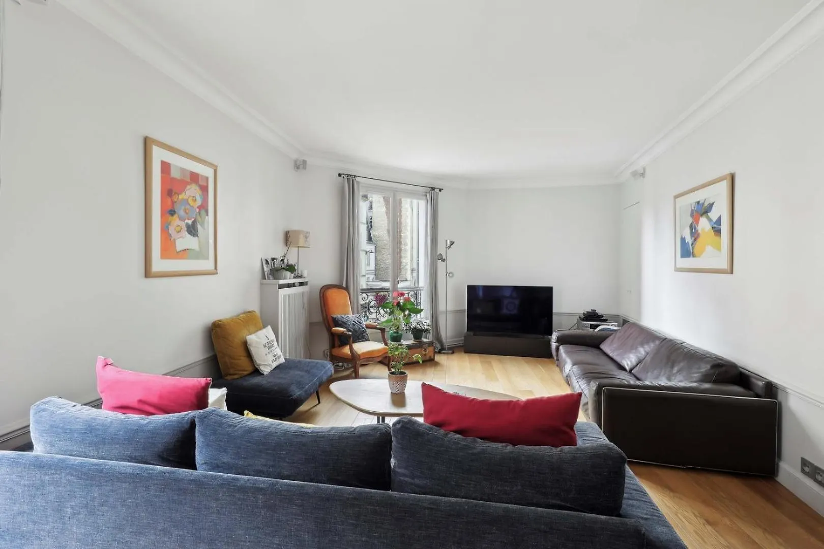 Apartment Grand 140m² A Deux Pas De La Tour Eiffel Paris